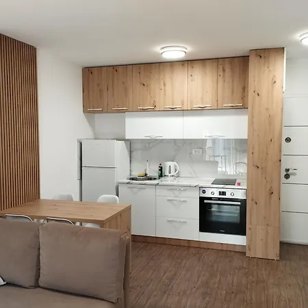 Apartment With Pool Veliko Gradiste