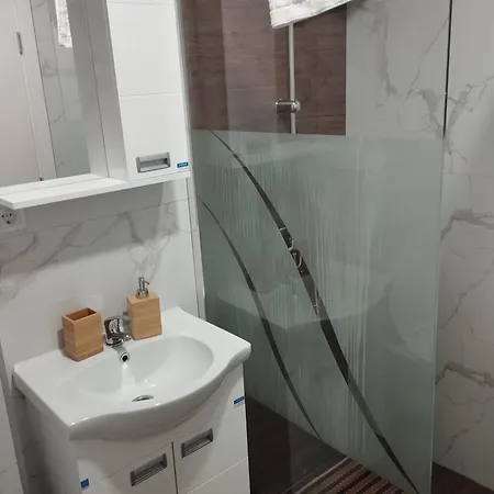 With Pool Veliko Gradište