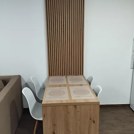 With Pool Apartament