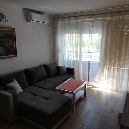 Apartament With Pool *